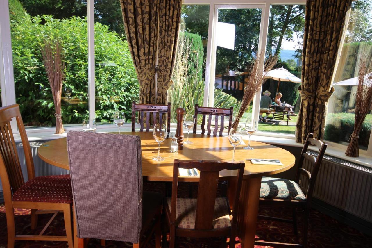 Plas Derwen Hotel Abergavenny ภายนอก รูปภาพ
