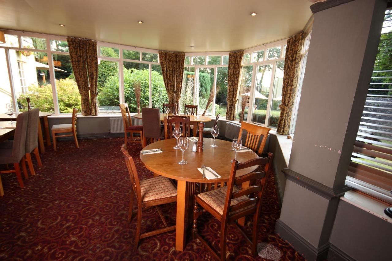 Plas Derwen Hotel Abergavenny ภายนอก รูปภาพ